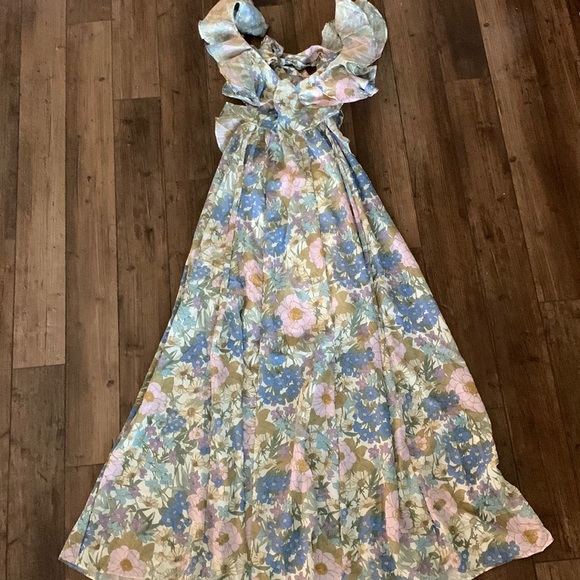 Vici Dresses & Skirts - NWT Vici Ruffle Floral Maxi
